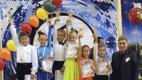 На танцевальных соревнованиях калачеевцы завоевали кубок «Медленного вальса»