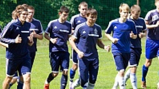 Первым соперником воронежского «Факела» в межсезонье станет лискинский «Локомотив»