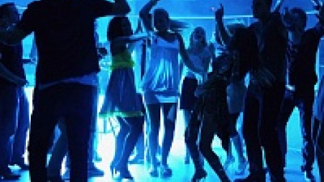 Наркополицейские забрали 10 человек из ночных клубов Воронежа