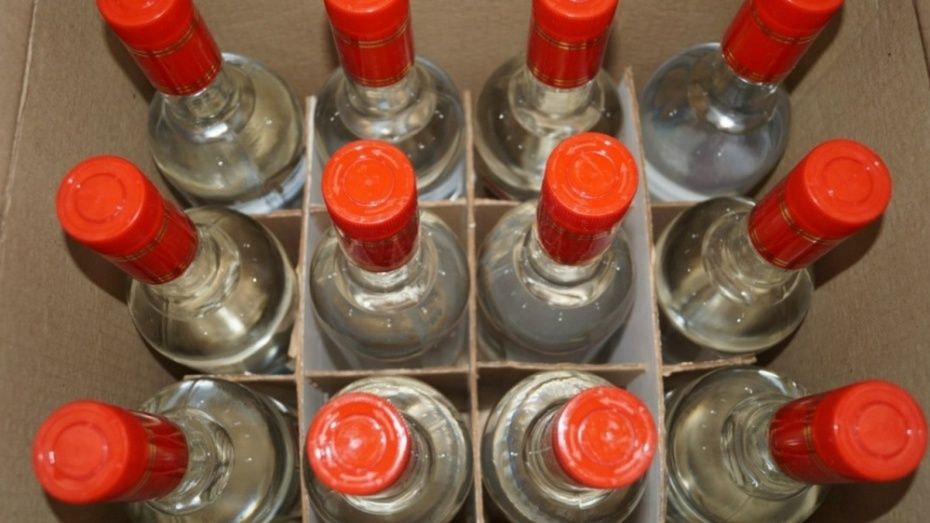 Россошанка ответит в суде за торговлю контрафактным спиртным