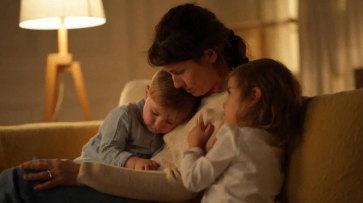 Губернатор Воронежской области поздравил жительниц региона с Днем матери