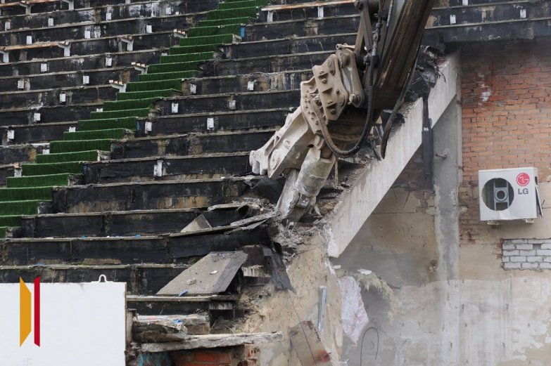 В Воронеже при демонтаже Центрального стадиона профсоюзов вывезли уже более 10 тыс тонн строительного мусора