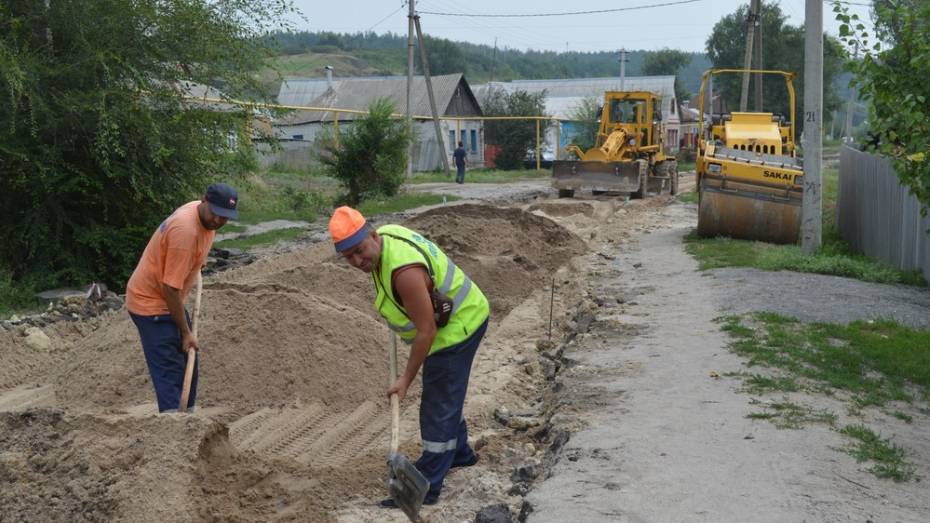 В Репьевке построят новые дороги