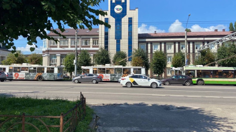 Воронежские троллейбусы остановились на час из-за ремонтных работ