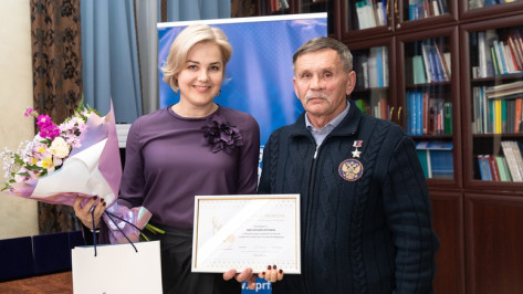 Председателя Общественной палаты Воронежской области наградили почетной грамотой ОП РФ