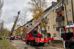 Две семьи отказались покинуть пострадавший от пожара 4-этажный дом в Воронеже