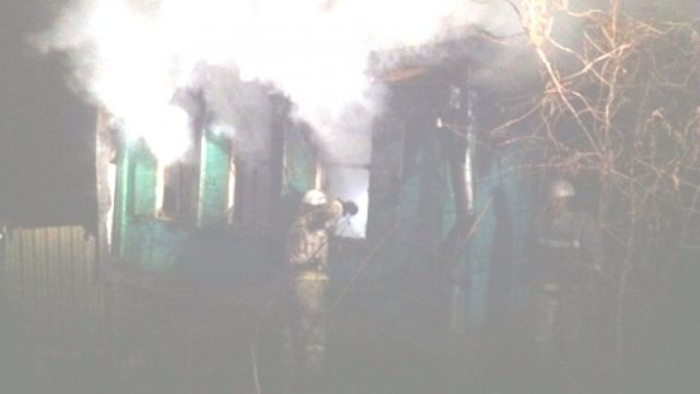 У сгоревшей в Воронежской области с дочкой женщины собирались отнять 4 детей