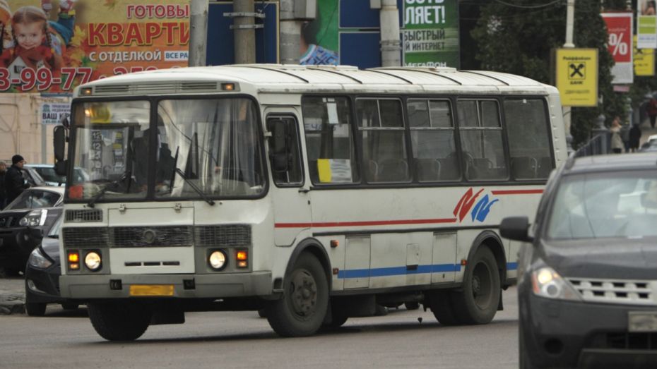 В Воронеже сломавшая плечо в автобусе женщина отсудила у перевозчика 80 тыс рублей