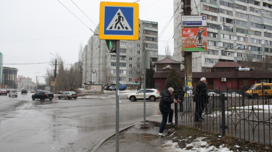 Дорожная среда: Перекресток Бульвара Победы и улицы Владимира Невского