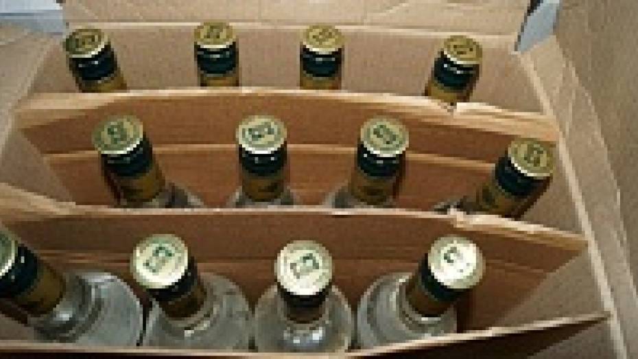 Жительницу Семилукского района оштрафовали за торговлю поддельным спиртным