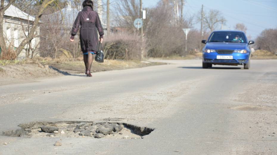 В Острогожском районе на капитальный ремонт дорог потратят 49 млн рублей