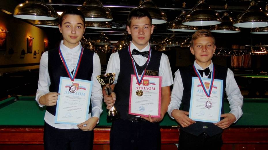 Бутурлиновские бильярдисты победили на первенстве воронежской спортшколы