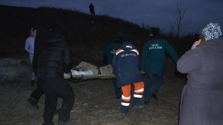 Врачи ввели пострадавшего при обрушении моста в Воронежской области в медикаментозный сон