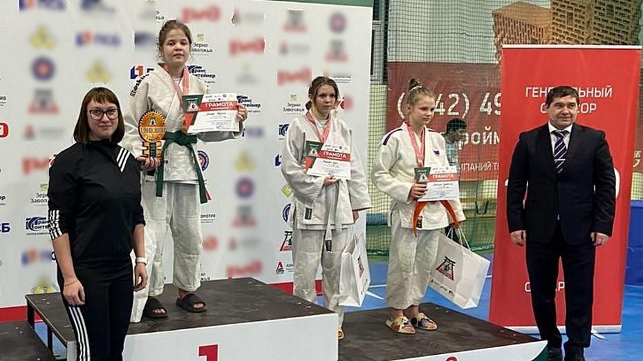 Поворинская спортсменка завоевала «золото» межрегионального турнира по дзюдо