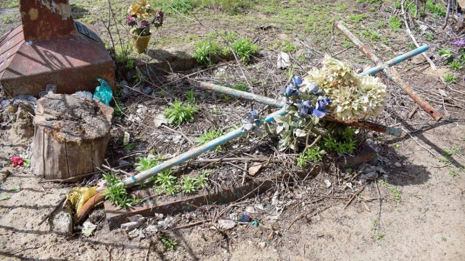 Лискинец похитил 180 кг металла с закрытого кладбища в райцентре