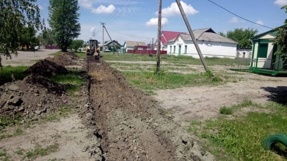 В поселке Россошанского района построят тротуар за 800 тыс рублей
