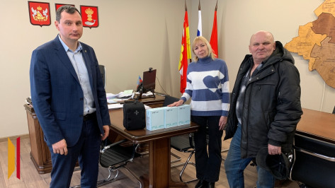 Панинцы передали рации участникам СВО