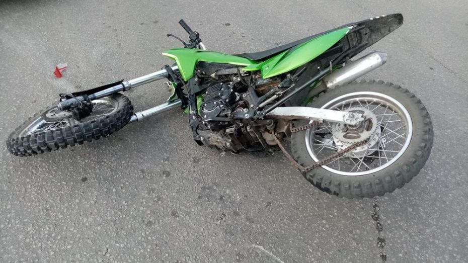 В Воронежской области 15-летний мотоциклист без прав пострадал при столкновении с Vortex Tingo