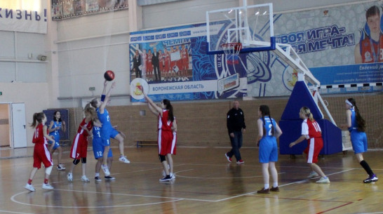 Таловские баскетболистки заняли 3-е место на зональных соревнованиях XXI Спартакиады школьников