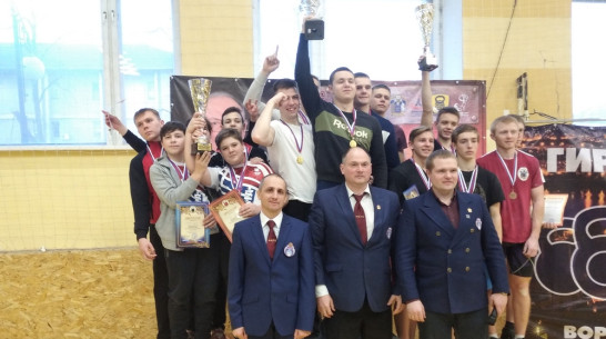 Богучарские гиревики выиграли 7 золотых медалей на областных соревнованиях