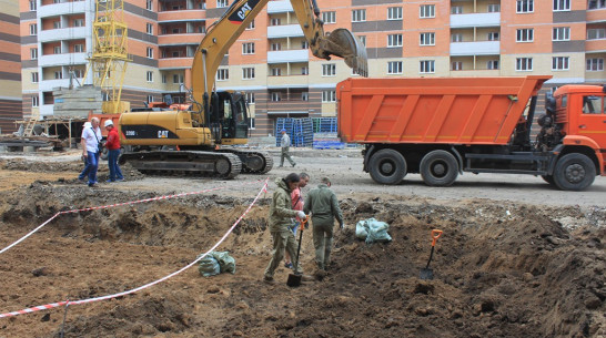 Воронежские строители нашли останки 12 солдат возле Памятника Славы 