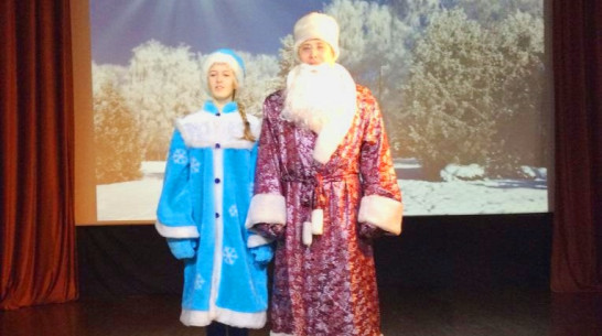 Ректор Воронежского университета нарядился в Деда Мороза