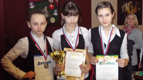 Бутурлиновская спортсменка победила на соревнованиях по бильярду в Воронеже