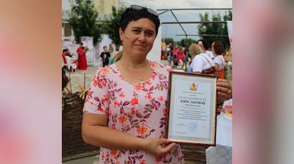 «Я здесь родилась, меня все знают»: как Дина Кирсанова стала главой воронежского села