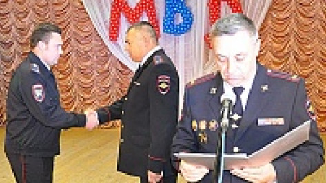 Эртильских полицейских наградили медалями «За отличие в службе»