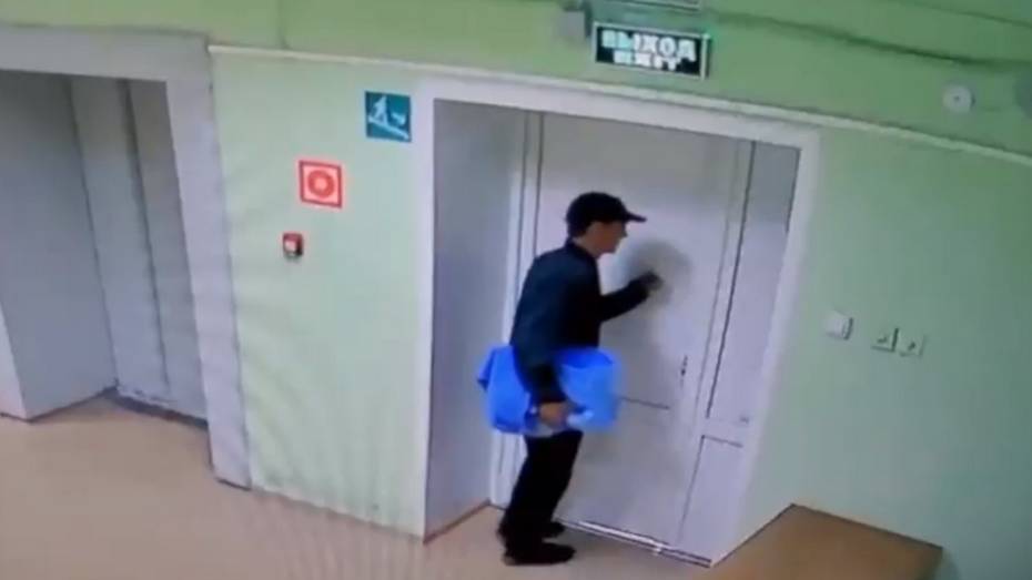 Притворялся пациентом: больничный вор пошел под суд в Воронеже за кражи на 300 тыс рублей