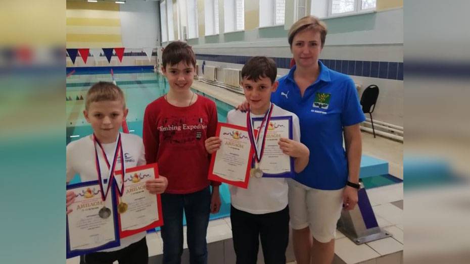 Поворинские пловцы завоевали 2 «золота» на областных соревнованиях
