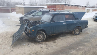 В Воронежской области в лобовом столкновении «семерки» с «Ладой» пострадала женщина