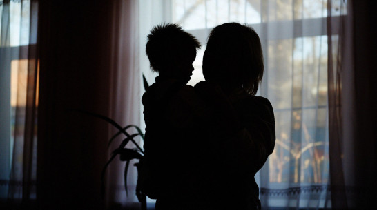 Жительница Воронежской области попала под статью за жестокое обращение с 3-летним сыном 
