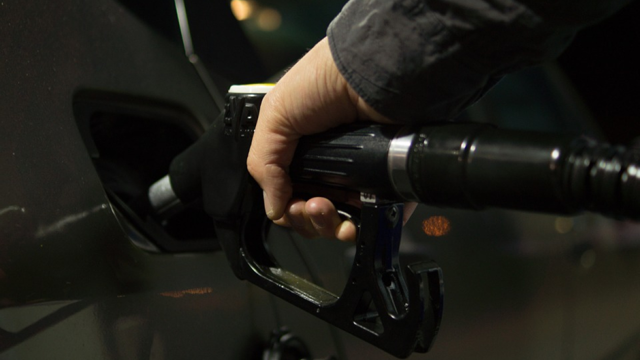 Черный выхлоп. Как рост цен на бензин отразится на воронежцах