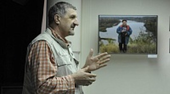 Ученик Василия Пескова рассказал воронежцам о методах фотосъемки и черном юморе писателя