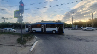 Три женщины попали в больницу после поездки на автобусе в Воронеже