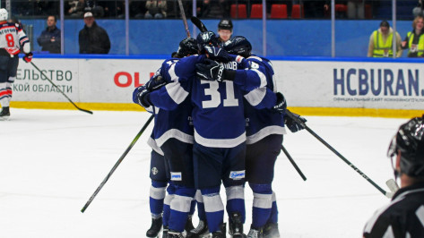 Воронежский «Буран» победил саратовский «Кристалл» в серии буллитов