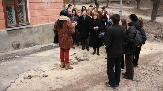 Воронежцам рассказали, как губернатор стал первым театральным продюсером, а ТЮЗ был клубом НКВД 