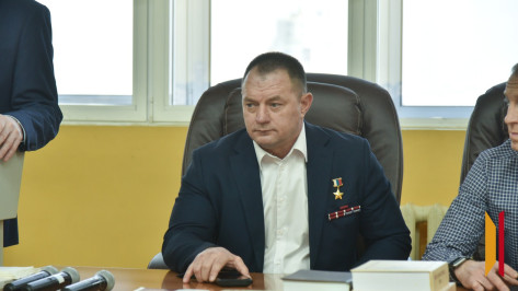 Герой России из Воронежа Борис Нижевенок опроверг свое участие в выборах депутатов облдумы от партии «Справедливая Россия»