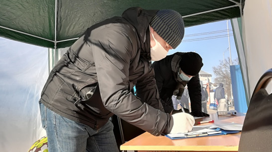 В Россоши начали набор волонтеров для дежурства на вокзале и помощи пенсионерам