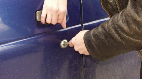 Житель Острогожского района угнал автомобиль знакомого, пока владелец машины спал после пьянки