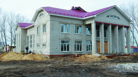 В селе Гвазда Бутурлиновского района завершается строительство дома культуры