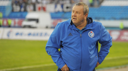 Два на поле, 23 в уме. Как тренер «Факела» работал с воронежскими футболистами