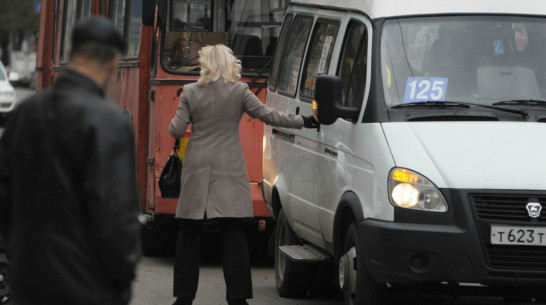 На первом транспортном аукционе Воронежа один лот остался без заявок