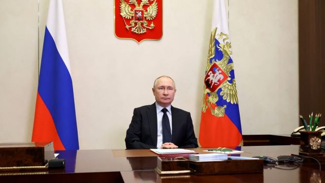 Президент РФ поддержал идею провести новый Всемирный фестиваль студентов и молодежи