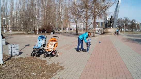 Соцстрах проиндексировал материнское пособие в Воронежской области 