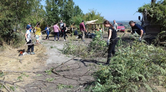 Подгоренские активисты собрали 3 КамАЗа мусора в зоне отдыха «Седьмое небо»