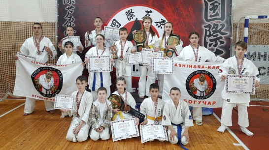 Верхнемамонские каратисты завоевали 6 медалей на всероссийских соревнованиях