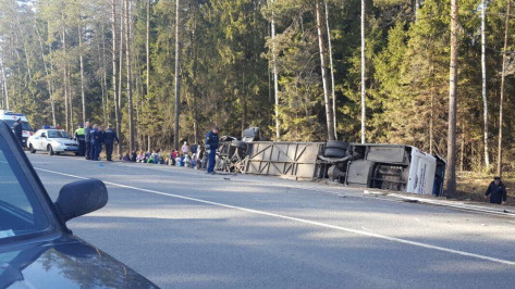 В ДТП со школьным автобусом в Подмосковье пострадали 6 детей и 2 взрослых 