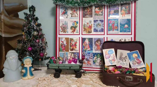 «Новый год к нам мчится»: выставка елочных игрушек советской эпохи откроется в Грибановке
